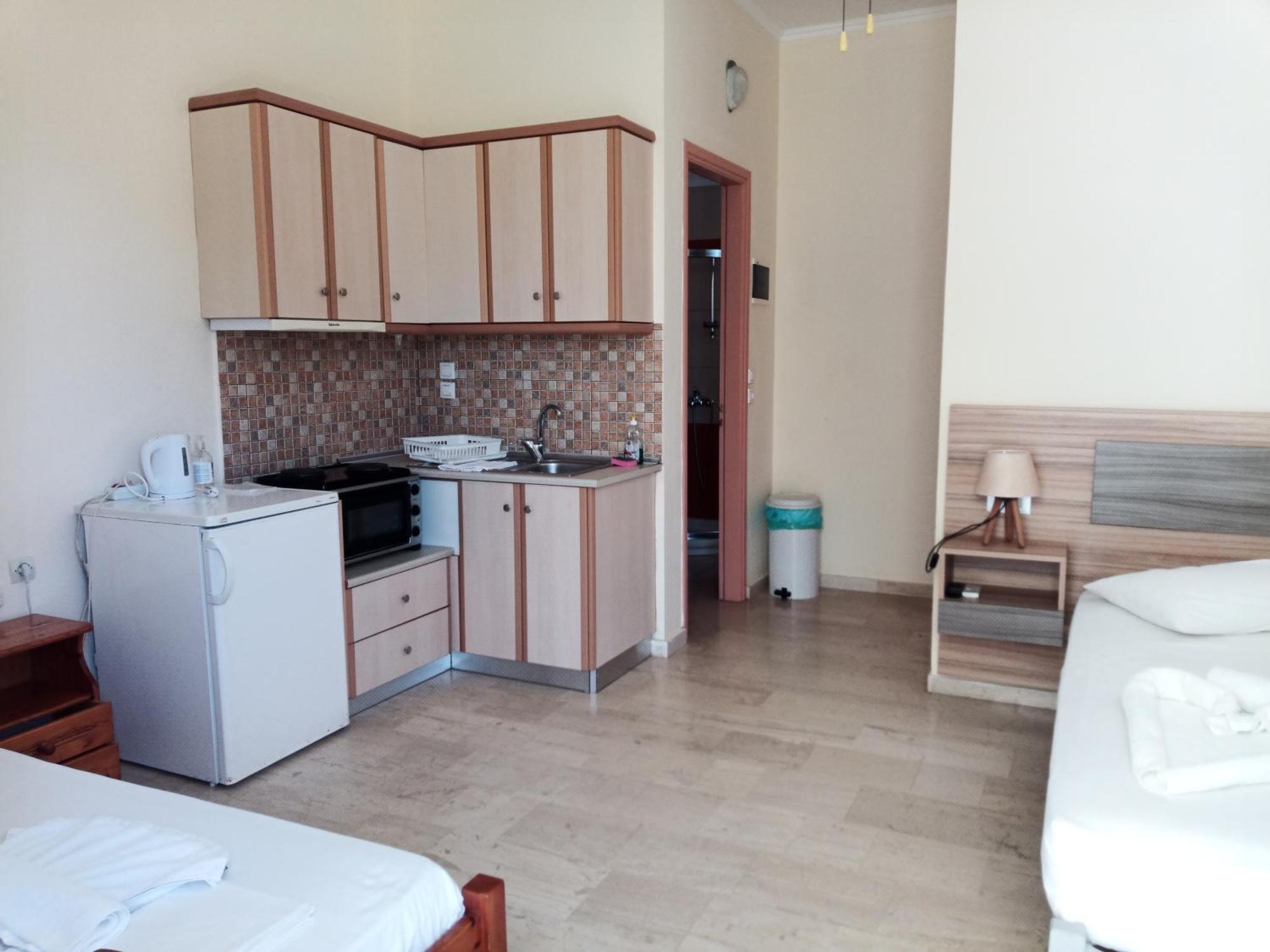 Panagiotis I & II Stds And Apts Циливи Екстериор снимка